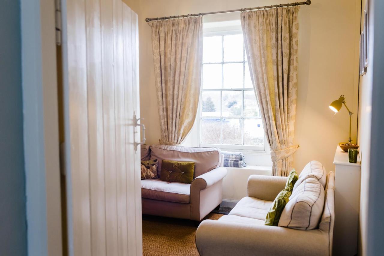 May Tree Cottage Manorbier 5 Mins From The Beach Sleeps 4 מראה חיצוני תמונה
