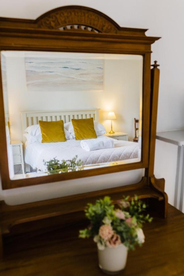 May Tree Cottage Manorbier 5 Mins From The Beach Sleeps 4 מראה חיצוני תמונה