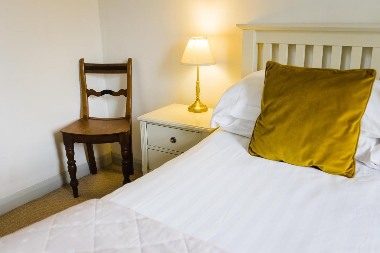 May Tree Cottage Manorbier 5 Mins From The Beach Sleeps 4 מראה חיצוני תמונה